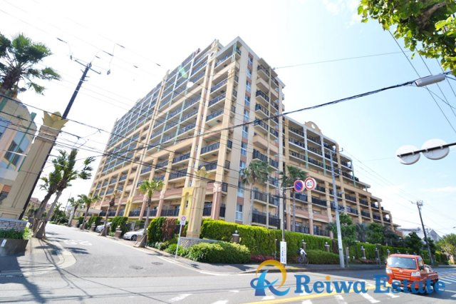 ココタウンヒルトップマリーナの外観