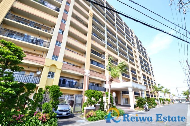 ココタウンヒルトップマリーナの外観