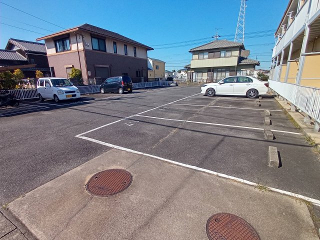 パレス吉浜　　　刈谷市近郊の賃貸はクラスホームの駐車場
