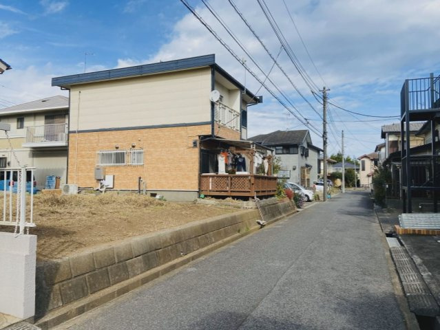 東七栄　売土地の前面道路含む現地写真