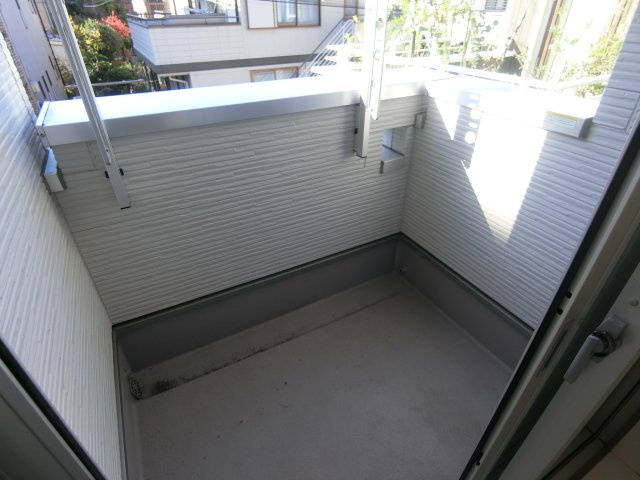 川崎市中原区井田中ノ町戸建のバルコニー