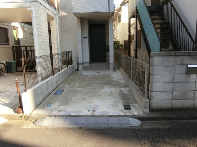 川崎市中原区井田中ノ町戸建の駐車場
