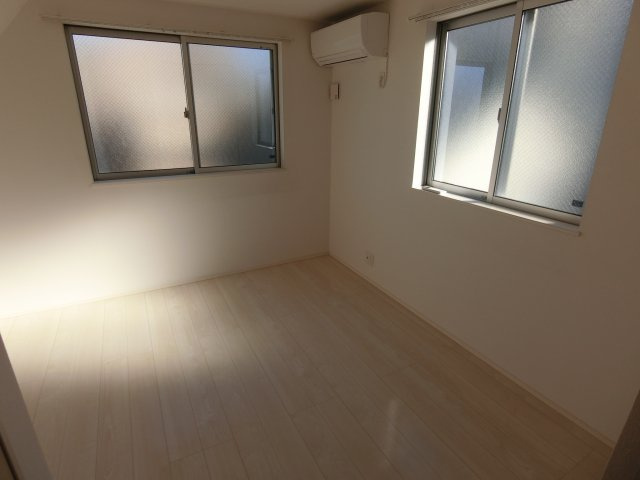 川崎市中原区井田中ノ町戸建の寝室