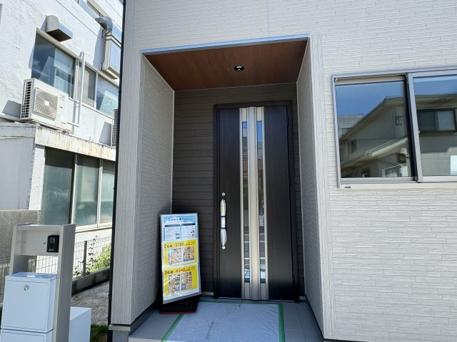 松戸市常盤平６丁目新築戸建【常盤平第一小学校：9分】のエントランス|エントランス・玄関ポーチ
