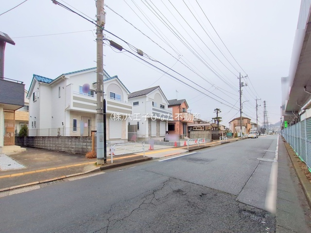 『八王子市新築戸建て』八王子市長沼町699-2【仲介手数料無料】　１０期の前面道路含む現地写真|～仲介手数料無料☆八王子ひなた不動産～八王子市長沼町　新築戸建て