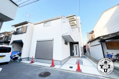 【外観】 | 伏見区竹田七瀬川町　新築戸建 | 最寄り駅は近鉄『竹田駅』徒歩9分。地下鉄烏丸線『竹田駅』へも徒歩9分でアクセスでき通勤・通学に便利な立地です。