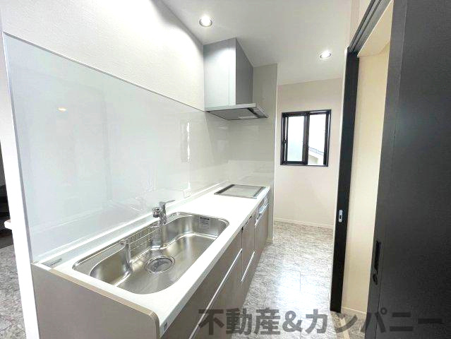 3000万以下で鷹子に住める！かっこいい女性に住んでほしい家の居間・リビング