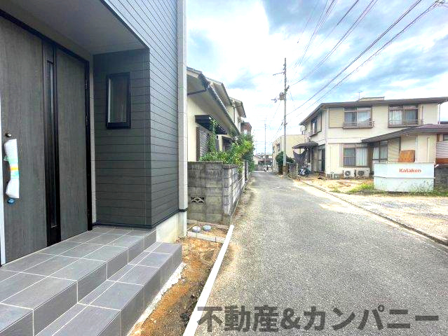 3000万以下で鷹子に住める！かっこいい女性に住んでほしい家の前面道路含む現地写真|前面道路含む現地写真です