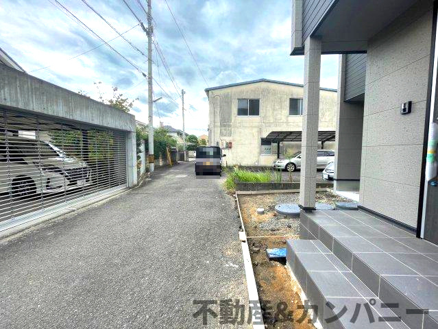 3000万以下で鷹子に住める！かっこいい女性に住んでほしい家の前面道路含む現地写真|前面道路含む現地写真です