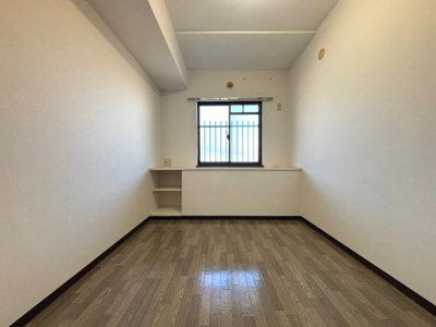 【洋室】 | シャルム箕面