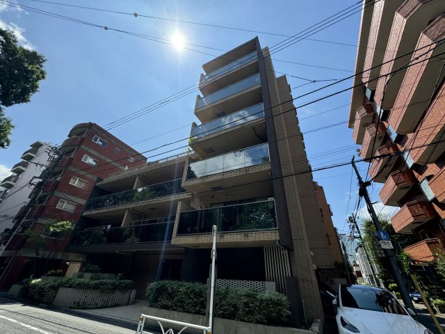 ザ・パームス千駄ヶ谷の外観