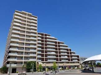 【外観】 | 東側の建物外観です。