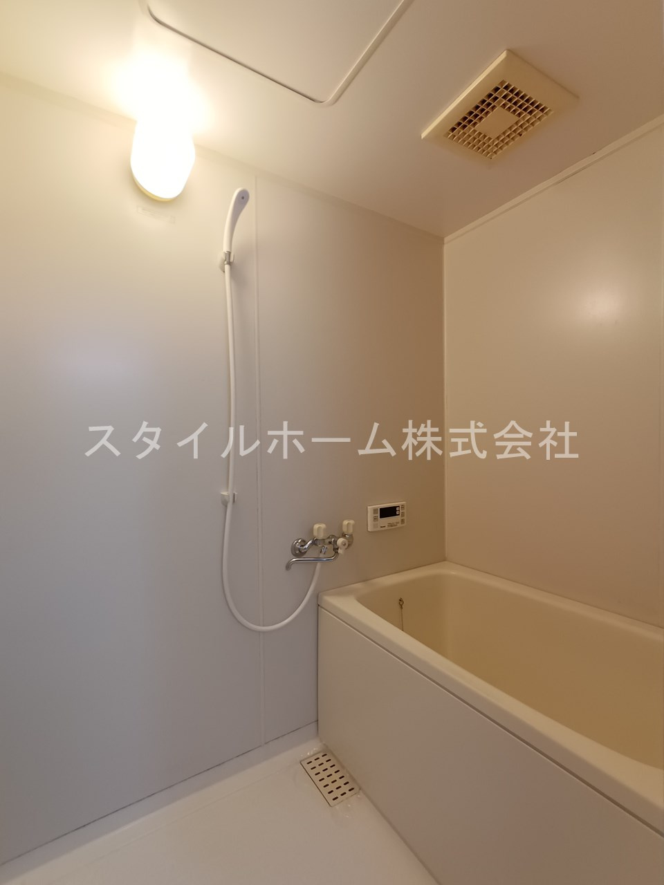 ベネッセレ豊橋西の浴室