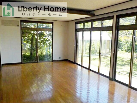 日立市久慈町5丁目　中古戸建の居間・リビング