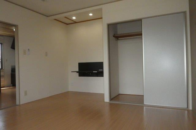 倉敷市新田のアパートの収納|洋室