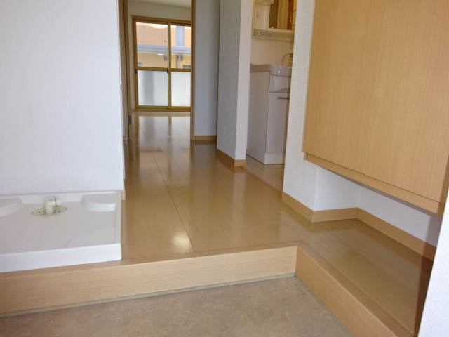 倉敷市福島のアパートの玄関