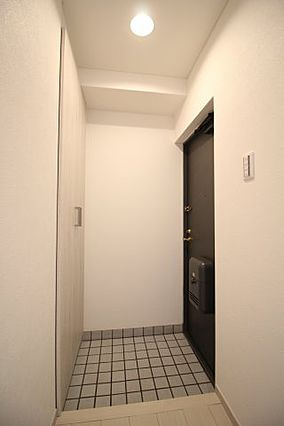 クレスト六甲の玄関