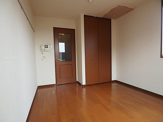 シャーメゾン本山北町の居間・リビング