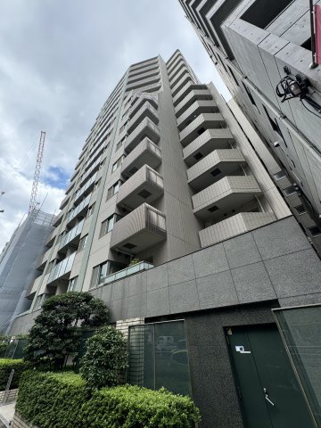 フォルム四谷外苑東の外観