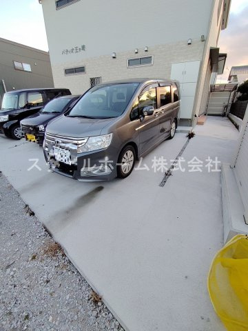 パティオ王ヶ崎町の駐車場