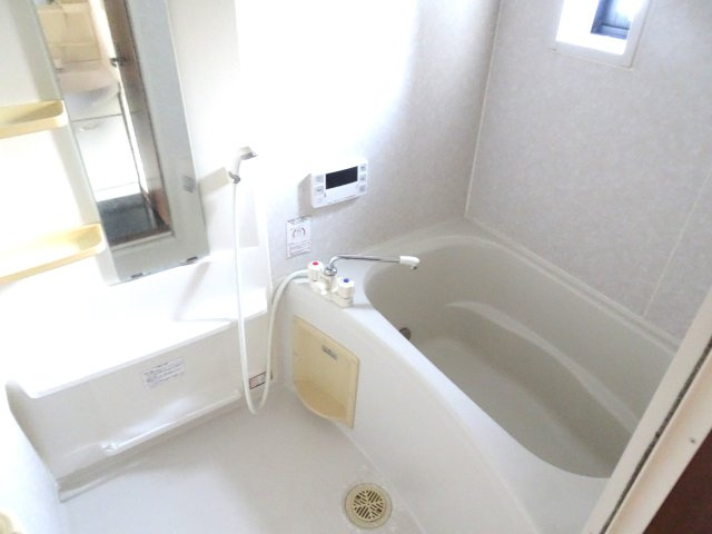 コンフォート貴美Bの浴室