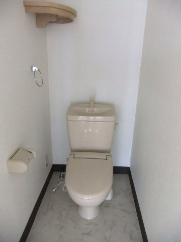 米原　庄司ビルのトイレ