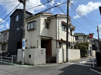 【外観】 | 現況古屋が御座います。お好きな建築プランとハウスメーカーでの建築が可能で御座います。解体費用・建築プラン、各見積りお問合せ下さい♪