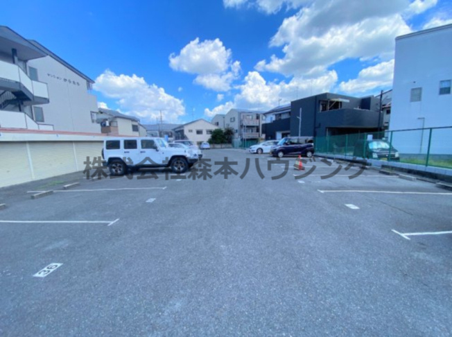 【外観】 | 　前元モータープール