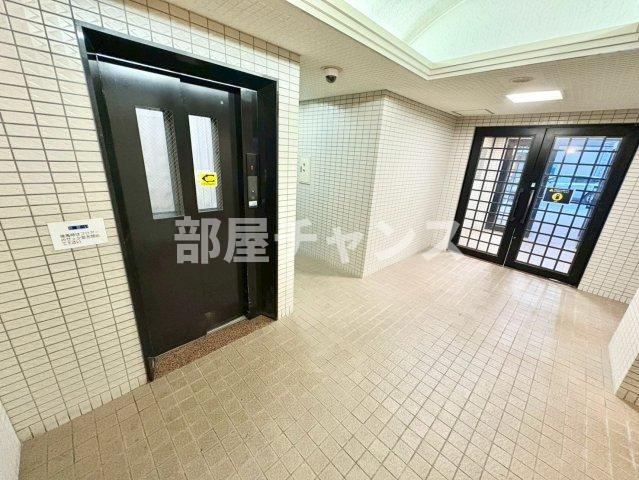 佐藤マンションのロビー