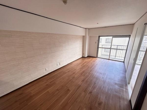 【居間・リビング】 | メゾン枚方リバーサイド