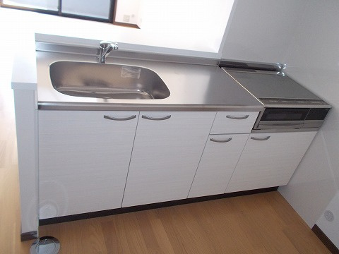 REIマンションのキッチン