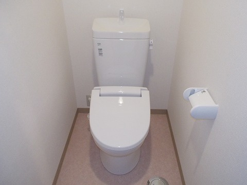 REIマンションのトイレ