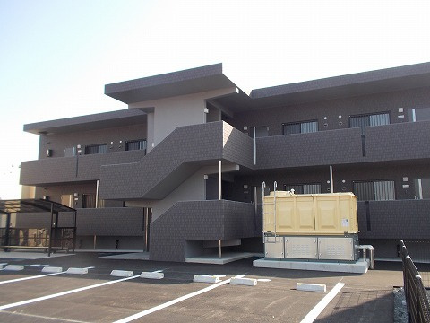 REIマンションの外観