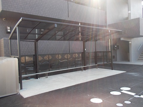 REIマンションの駐車場