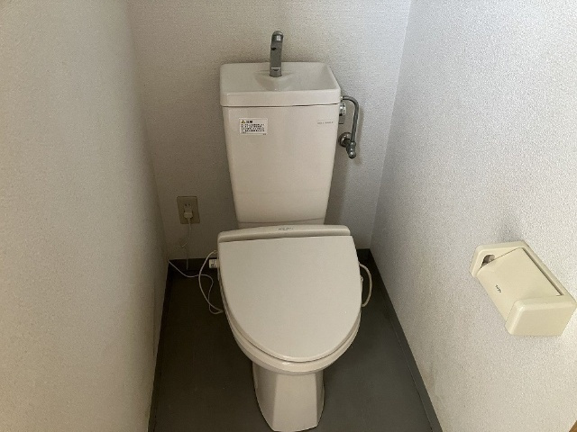 和讃テナントのトイレ