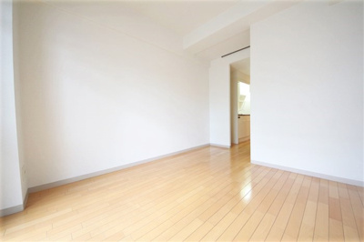 【洋室】 | エスリード心斎橋西