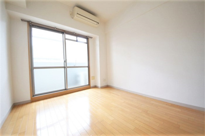 【洋室】 | エスリード心斎橋西