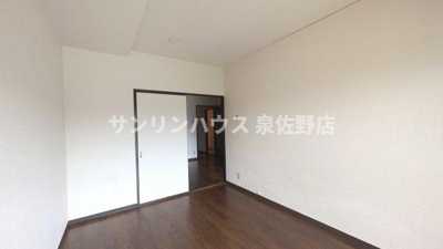 【寝室】 | レイール泉南