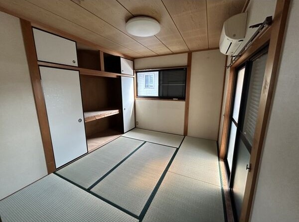 奥田貸家中央棟の収納