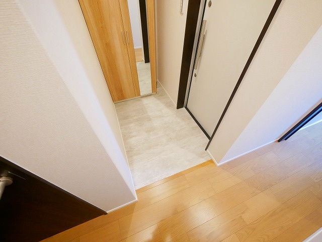 アイメゾン誓願寺の玄関