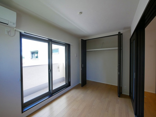 アイメゾン誓願寺の洋室