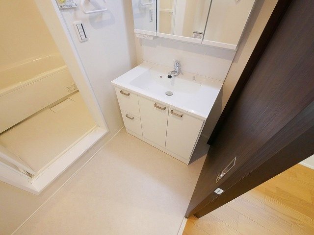 アイメゾン誓願寺の洗面所