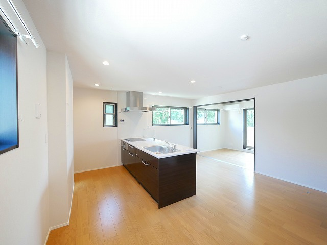 アイメゾン誓願寺の居間・リビング