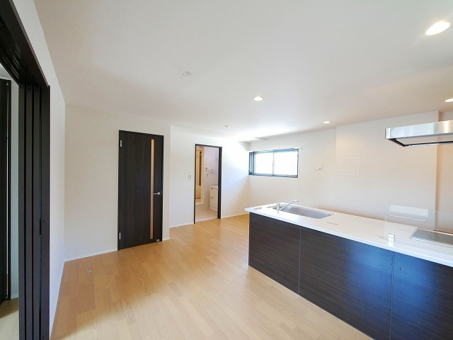 アイメゾン誓願寺の居間・リビング