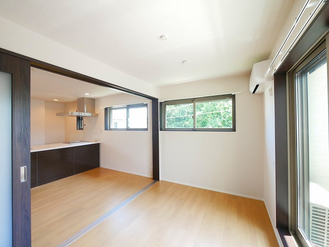 アイメゾン誓願寺の洋室