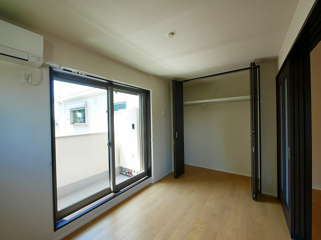 アイメゾン誓願寺の洋室