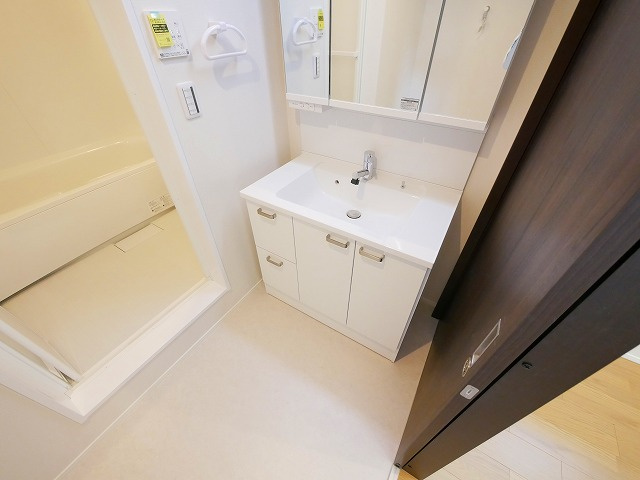 アイメゾン誓願寺の洗面所