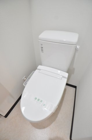 大阪市都島区都島本通４丁目の賃貸マンションのトイレ