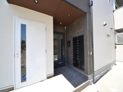 【エントランス】 | リアコート関大前WEST | エントランス★