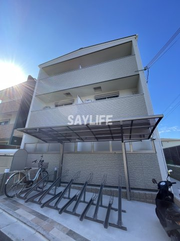 クリエオーレ東石切町の外観